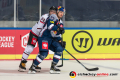 Patrik Lamper (HC05 Banska Bystrica) und Emil Quaas (EHC Red Bull Muenchen) im CHL-Gruppenspiel EHC Red Bull Muenchen gegen den HC 05 Banska Bystrica (Slowakei).Foto: Heike Feiner/Eibner Pressefoto