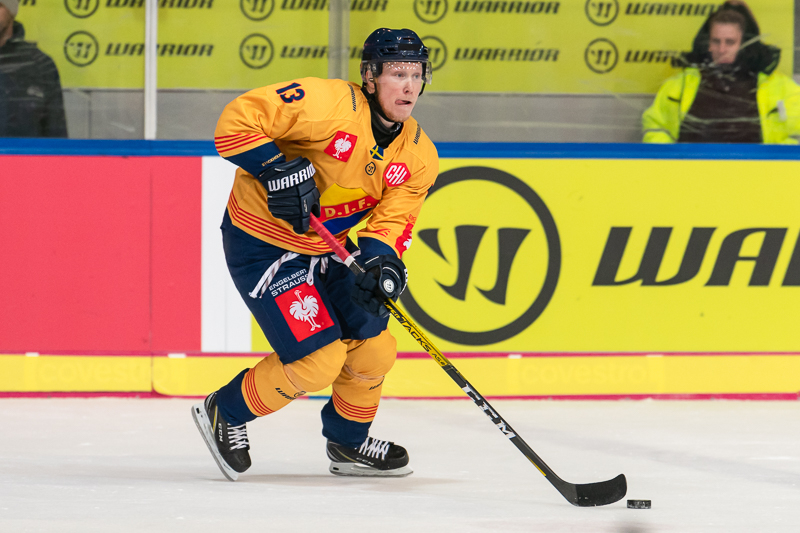 Kalle Ostman (Djurgarden IF Stockholm) im Viertelfinal-Rückspiel der Champions Hockey League zwischen dem EHC Red Bull München und Djurgarden IF Stockholm (Schweden) am 10.12.2019.