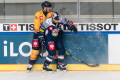 Henrik Eriksson (Djurgarden IF Stockholm) und Yannic Seidenberg (EHC Red Bull Muenchen) im Viertelfinal-Rückspiel der Champions Hockey League zwischen dem EHC Red Bull München und Djurgarden IF Stockholm (Schweden) am 10.12.2019.