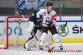 Lars Bryggman (Malmoe Redhawks) vor Kevin Reich (Torwart, EHC Red Bull Muenchen) im Gruppenspiel im Rahmen der Champions Hockey League zwischen dem EHC Red Bull München und den Malmö Redhawks (Schweden) am 09.10.2018.
