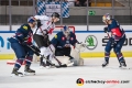 Emil Quaas (EHC Red Bull Muenchen), Kevin Reich (Torwart, EHC Red Bull Muenchen) und Ryan Button (EHC Red Bull Muenchen) verteidigen gegen Lars Bryggman (Malmoe Redhawks) im Gruppenspiel im Rahmen der Champions Hockey League zwischen dem EHC Red Bull München und den Malmö Redhawks (Schweden) am 09.10.2018.