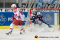 Denis Tsyganov (Yunost Minsk) vor Kevin Reich (Torwart, EHC Red Bull Muenchen) im Achtelfinal-Rückspiel der Champions Hockey League zwischen dem EHC Red Bull München und Yunost Minsk (Weißrussland) am 20.11.2019.