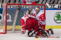 Steve Michalek (Torwart, EC Red Bull Salzburg) und Ryan Duncan (EC Red Bull Salzburg) im Halbfinal-Hinspiel der Champions Hockey League zwischen dem EHC Red Bull München und dem EC Red Bull Salzburg (Österreich) am 08.01.2019.