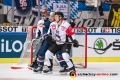 Christopher Nilstorp (Torwart, Malmoe Redhawks) und Tobias Ekberg (Malmoe Redhawks) verteidigen gegen John Mitchell (EHC Red Bull Muenchen) im Viertelfinal-Hinspiel der Champions Hockey League zwischen dem EHC Red Bull München und den Malmö Redhawks (Schweden) am 04.12.2018.