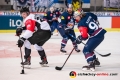 Axel Wemmenborn (Malmoe Redhawks) verfolgt von Maximilian Kastner (EHC Red Bull Muenchen) im Viertelfinal-Hinspiel der Champions Hockey League zwischen dem EHC Red Bull München und den Malmö Redhawks (Schweden) am 04.12.2018.