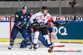 Mark Voakes (EHC Red Bull Muenchen) und Carl Persson (Malmoe Redhawks) im Viertelfinal-Hinspiel der Champions Hockey League zwischen dem EHC Red Bull München und den Malmö Redhawks (Schweden) am 04.12.2018.