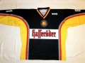 2001_MacKay_v.jpg