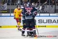 John Mitchell (EHC Red Bull Muenchen) und Derek Joslin (EHC Red Bull Muenchen) bejubeln mit Matt Stajan (EHC Red Bull Muenchen) dessen OT-Siegtreffer in der Hauptrundenbegegnung der Deutschen Eishockey Liga zwischen dem EHC Red Bull München und der Düsseldorfer EG am 14.10.2018.