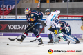 Daryl Boyle (EHC Red Bull Muenchen) und Danny aus den Birken (Torwart, EHC Red Bull Muenchen) gegen Martin Buchwieser (Eisbaeren Berlin) in der 1. Viertelfinalbegegnung in den Playoffs der Deutschen Eishockey Liga zwischen dem EHC Red Bull München und den Eisbären Berlin am 13.03.2019.