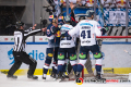 Kleine Meinungsverschiedenheit in der 1. Viertelfinalbegegnung in den Playoffs der Deutschen Eishockey Liga zwischen dem EHC Red Bull München und den Eisbären Berlin am 13.03.2019.