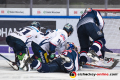 Louis-Marc Aubry (Eisbaeren Berlin), Jonas Mueller (Eisbaeren Berlin) und Kevin Poulin (Torwart, Eisbaeren Berlin) verteidigen gegen Patrick Hager (EHC Red Bull Muenchen) und Yasin Ehliz (EHC Red Bull Muenchen) in der 1. Viertelfinalbegegnung in den Playoffs der Deutschen Eishockey Liga zwischen dem EHC Red Bull München und den Eisbären Berlin am 13.03.2019.