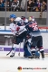 Yannic Seidenberg (EHC Red Bull Muenchen) gegen Markus Eisenschmid (Adler Mannheim) vor dem Tor von Danny aus den Birken (Torwart, EHC Red Bull Muenchen) in der Hauptrundenbegegnung der Deutschen Eishockey Liga zwischen dem EHC Red Bull München und den Adler Mannheim am 09.12.2018.