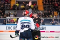 James Sheppard (Eisbaeren Berlin) in Diskussion mit dem Hauptschiedsrichter in der Hauptrundenbegegnung der Deutschen Eishockey Liga zwischen dem EHC Red Bull München und den Eisbären Berlin am 01.11.2018.