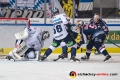 Kevin Poulin (Torwart, Eisbaeren Berlin), Martin Buchwieser (Eisbaeren Berlin) und Micki DuPont (Eisbaeren Berlin) gegen Patrick Hager (EHC Red Bull Muenchen) und Mark Voakes (EHC Red Bull Muenchen) in der Hauptrundenbegegnung der Deutschen Eishockey Liga zwischen dem EHC Red Bull München und den Eisbären Berlin am 01.11.2018.