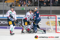 Frank Hoerdler (Eisbaeren Berlin), Ryan McKiernan (Eisbaeren Berlin) und Yasin Ehliz (EHC Red Bull Muenchen) vor dem Tor von Sebastian Dahm (Torwart, Eisbaeren Berlin) im Spiel Red Bull Muenchen gegen die Eisbaeren Berlin am 22.09.2019.Foto: Heike Feiner/Eibner Pressefoto