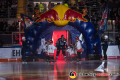 Konrad Abeltshauser (EHC Red Bull Muenchen) beim Einlauf zur Hauptrundenbegegnung der Deutschen Eishockey Liga zwischen dem EHC Red Bull München und den Fischtown Pinguins Bremerhaven am 03.03.2019.
