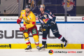 Kevin Marshall (Duesseldorfer EG) und Michael Wolf (EHC Red Bull Muenchen) in der Hauptrundenbegegnung der Deutschen Eishockey Liga zwischen dem EHC Red Bull München und der Düsseldorfer EG am 03.02.2019.