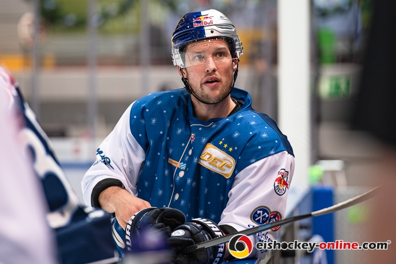 Patrick Hager (EHC Red Bull Muenchen) beim Warmup zur Hauptrundenbegegnung der Deutschen Eishockey Liga zwischen dem EHC Red Bull München und den Ingolstadt Panthern am 07.10.2018.