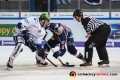 Michael Clarke (Iserlohn Roosters) beim Bully mit Maximilian Daubner (EHC Red Bull Muenchen) in der Hauptrundenbegegnung der Deutschen Eishockey Liga zwischen dem EHC Red Bull München und den Iserlohn Roosters am 28.10.2018.