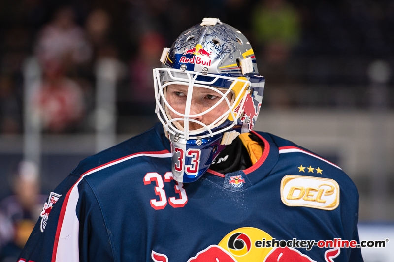 Danny aus den Birken (Torwart, EHC Red Bull Muenchen) fungierte als Backup in der Hauptrundenbegegnung der Deutschen Eishockey Liga zwischen dem EHC Red Bull München und den Kölner Haien am 14.12.2018.