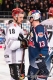 Michael Wolf (EHC Red Bull Muenchen) beim Shakehands mit Kai Hospelt (Koelner Haie) in der Hauptrundenbegegnung der Deutschen Eishockey Liga zwischen dem EHC Red Bull München und den Kölner Haien am 14.12.2018.