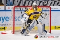 Dimitri Paetzold (Torwart, Krefeld Pinguine) in der Hauptrundenbegegnung der Deutschen Eishockey Liga zwischen dem EHC Red Bull München und den Krefeld Pinguinen am 28.11.2018.