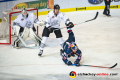 Niklas Treutle (Torwart, Thomas Sabo Ice Tigers) und Oliver Mebus (Thomas Sabo Ice Tigers) verteidigen gegen Maximilian Kastner (EHC Red Bull Muenchen) in der Hauptrundenbegegnung der Deutschen Eishockey Liga zwischen dem EHC Red Bull München und den Thomas Sabo ice Tigers am 02.01.2019.