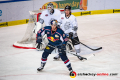 Ryan Button (EHC Red Bull Muenchen) vor Niklas Treutle (Torwart, Thomas Sabo Ice Tigers) und Marcus Weber (Thomas Sabo Ice Tigers) in der Hauptrundenbegegnung der Deutschen Eishockey Liga zwischen dem EHC Red Bull München und den Thomas Sabo ice Tigers am 02.01.2019.