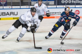 Shawn Lalonde (Thomas Sabo Ice Tigers) und Justin Shugg (EHC Red Bull Muenchen) in der Hauptrundenbegegnung der Deutschen Eishockey Liga zwischen dem EHC Red Bull München und den Thomas Sabo ice Tigers am 02.01.2019.