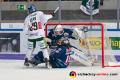 Daniel Fiessinger (Torwart, EHC Red Bull Muenchen) und Konrad Abeltshauser (EHC Red Bull Muenchen) verteidigen gegen Sahir Gill (Augsburger Panther) in der Hauptrundenbegegnung der Deutschen Eishockey Liga zwischen dem EHC Red Bull München und den Augsburger Panthern am 20.12.2019.