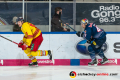 Jerome Flaake (Duesseldorfer EG) verfolgt von Mark Voakes (EHC Red Bull Muenchen) in der Hauptrundenbegegnung der Deutschen Eishockey Liga zwischen dem EHC Red Bull München und der Düsseldorfer EG am 23.02.2020.