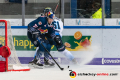 Maximilian Daubner (EHC Red Bull Muenchen) und David Elsner (ERC Ingolstadt Panther) in der Hauptrundenbegegnung der Deutschen Eishockey Liga zwischen dem EHC Red Bull München und den Ingolstadt Panthern am 21.02.2020.