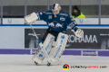 Daniel Fiessinger (Torwart, EHC Red Bull Muenchen) stoppt einen Puck in der Hauptrundenbegegnung der Deutschen Eishockey Liga zwischen dem EHC Red Bull München und dem ERC Ingolstadt am 26.12.2019.