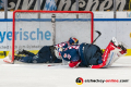 Mark Voakes (EHC Red Bull Muenchen) und Kevin Reich (Torwart, EHC Red Bull Muenchen) im Spiel Red Bull Muenchen gegen die Iserlohn Roosters am 19.01.2020.