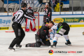 Unstimmigkeiten zwischen Andrew Bodnarchuk (EHC Red Bull Muenchen) und Kael Mouillierat (Straubing Tigers) und im Spiel Red Bull Muenchen gegen die Straubing Tigers am 06.03.2020.Foto: Heike Feiner/Eibner Pressefoto