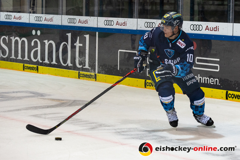 Ville Koistinen (ERC Ingolstadt Panther) in der Hauptrundenbegegnung der Deutschen Eishockey Liga zwischen den ERC Ingolstadt Panthern und dem EHC Red Bull München am 24.11.2019.