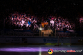 Die Münchner Nordkurve vor Spielbeginn in der 1. Halbfinalbegegnung in den Playoffs der Deutschen Eishockey Liga zwischen dem EHC Red Bull München und den Augsburger Panthern am 03.04.2019.