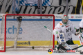 Olivier Roy (Torwart, Augsburger Panther) im Glück in der 3. Halbfinalbegegnung in den Playoffs der Deutschen Eishockey Liga zwischen dem EHC Red Bull München und den Augsburger Panthern am 07.04.2019.