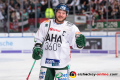 Kapitän Steffen Toelzer (Augsburger Panther) nach dem Sieg in der 3. Halbfinalbegegnung in den Playoffs der Deutschen Eishockey Liga zwischen dem EHC Red Bull München und den Augsburger Panthern am 07.04.2019.
