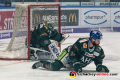 Olivier Roy (Torwart, Augsburger Panther) und Arvids Rekis (Augsburger Panther) in der 4. DEL-Halbfinalbegegnung der Augsburger Panther mit dem EHC Red Bull Muenchen.Foto: Heike Feiner/Eibner Pressefoto