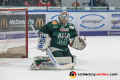 Olivier Roy (Torwart, Augsburger Panther) hat den Puck im Visier in der 4. DEL-Halbfinalbegegnung der Augsburger Panther mit dem EHC Red Bull Muenchen.Foto: Heike Feiner/Eibner Pressefoto