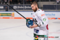 Thomas Holzmann (Augsburger Panther) nach der 5. Halbfinalbegegnung in den Playoffs der Deutschen Eishockey Liga zwischen dem EHC Red Bull München und den Augsburger Panthern am 12.04.2019.