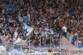 Die Muenchner Fankurve feiert den Treffer zum 2:0 in der 7. Halbfinalbegegnung in den Playoffs der Deutschen Eishockey Liga zwischen dem EHC Red Bull München und den Augsburger Panthern am 16.04.2019.