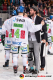 Shakehands zwischen Henry Haase (Augsburger Panther) und dem verletzten Konrad Abeltshauser (EHC Red Bull Muenchen) in der 7. Halbfinalbegegnung in den Playoffs der Deutschen Eishockey Liga zwischen dem EHC Red Bull München und den Augsburger Panthern am 16.04.2019.