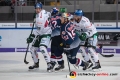 John Rogl (Augsburger Panther) und Scott Valentine (Augsburger Panther) gegen Mads Christensen (EHC Red Bull Muenchen) und Patrick Hager (EHC Red Bull Muenchen) in der Hauptrundenbegegnung der Deutschen Eishockey Liga zwischen dem EHC Red Bull München und den Augsburger Panthern am 21.09.2018.