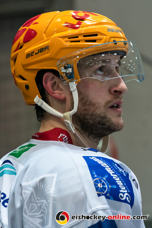 Carson McMillan (Fischtown Pinguins Bremerhaven) in der Hauptrundenbegegnung der Deutschen Eishockey Liga zwischen dem EHC Red Bull München und den Fischtown Pinguins Bremerhaven am 03.11.2019.