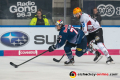 John Jason Peterka (EHC Red Bull Muenchen) verfolgt von Christian Hilbrich (Fischtown Pinguins Bremerhaven) in der Hauptrundenbegegnung der Deutschen Eishockey Liga zwischen dem EHC Red Bull München und den Fischtown Pinguins Bremerhaven am 03.11.2019.