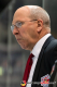 Coach Don Jackson (EHC Red Bull Muenchen) in der Hauptrundenbegegnung der Deutschen Eishockey Liga zwischen dem EHC Red Bull München und den Fischtown Pinguins Bremerhaven am 03.11.2019.