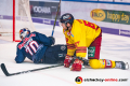 Maximilian Daubner (EHC Red Bull Muenchen) und Bernhard Ebner (Duesseldorfer EG) in der Hauptrundenbegegnung der Deutschen Eishockey Liga zwischen dem EHC Red Bull München und der Duesseldorfer EG am 15.09.2019.
