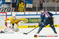 Mark Voakes (EHC Red Bull Muenchen) scheitert hier an Mathias Niederberger (Torwart, Duesseldorfer EG) in der Hauptrundenbegegnung der Deutschen Eishockey Liga zwischen dem EHC Red Bull München und der Duesseldorfer EG am 15.09.2019.